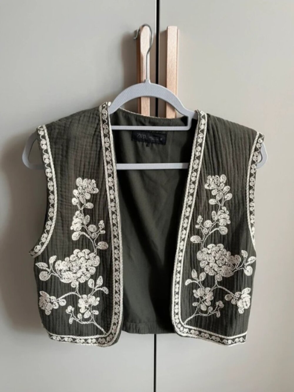 Women Zara waist coat